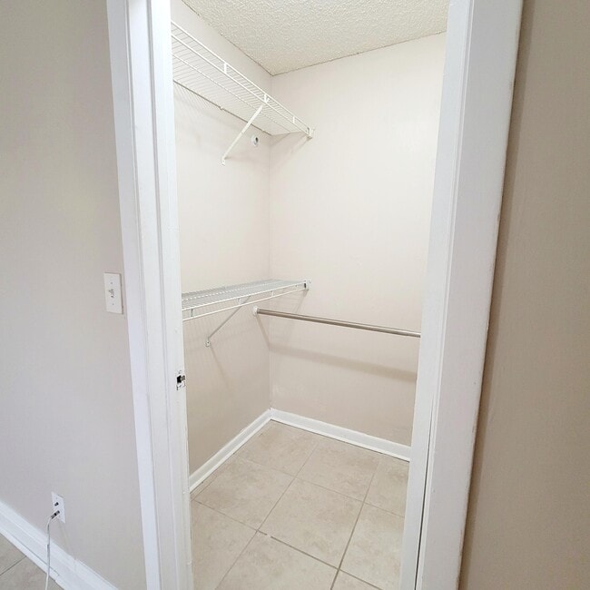 Building Photo - 3421 NW 44th St