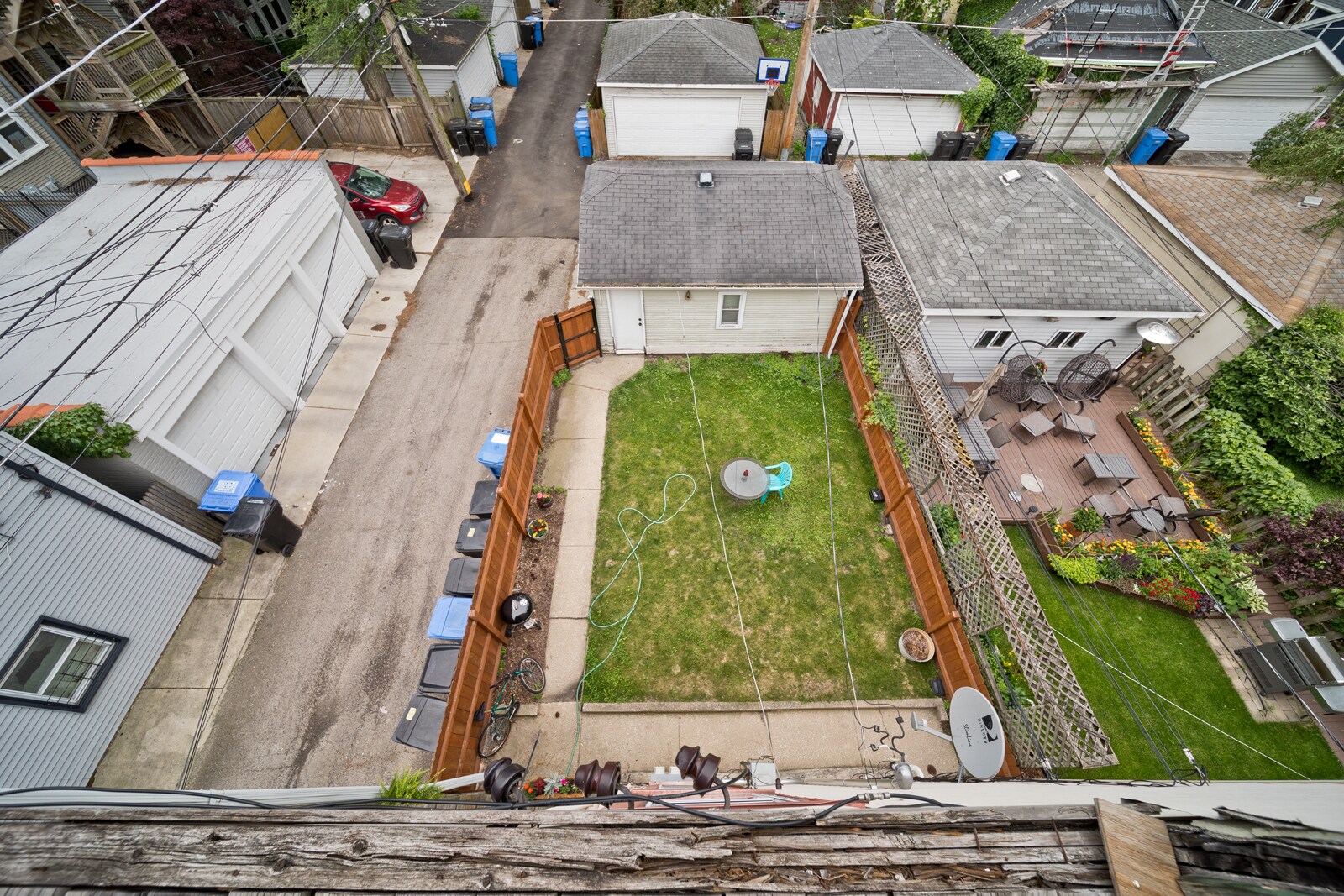 Building Photo - 3814 N Marshfield Ave