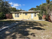 Building Photo - 709 8th St