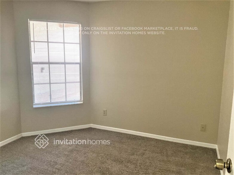 Building Photo - 105 River Chase Dr