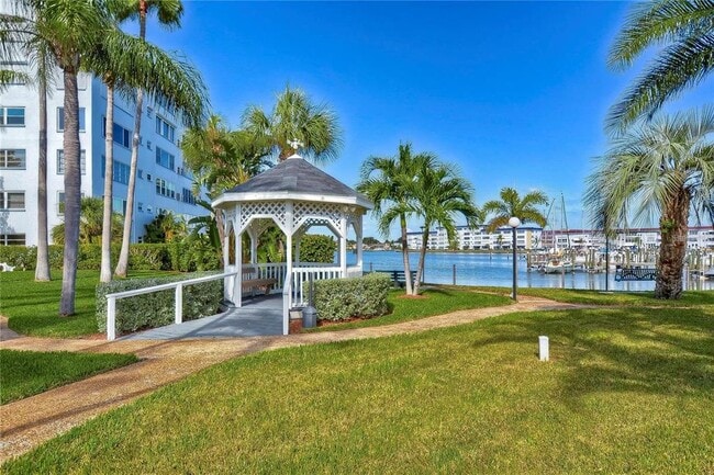 Building Photo - 3128 59th St S