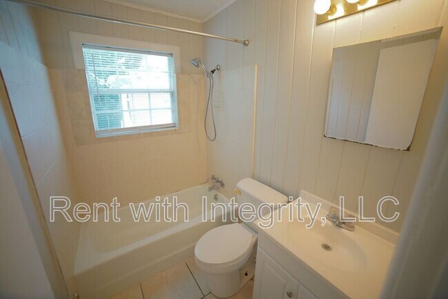 Building Photo - 3424 Orlando Dr