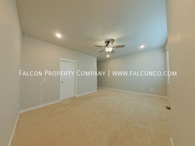 Building Photo - 5453 Passport Vw