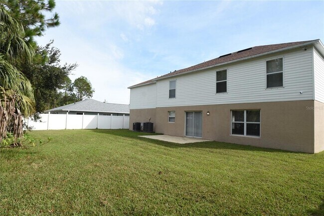 Building Photo - 27 Riverdale Ln