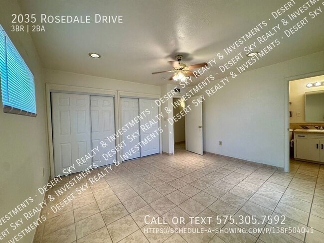 Building Photo - 2035 Rosedale Dr