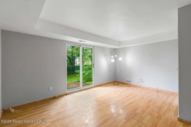 Building Photo - 1630 Forest Hill Rd