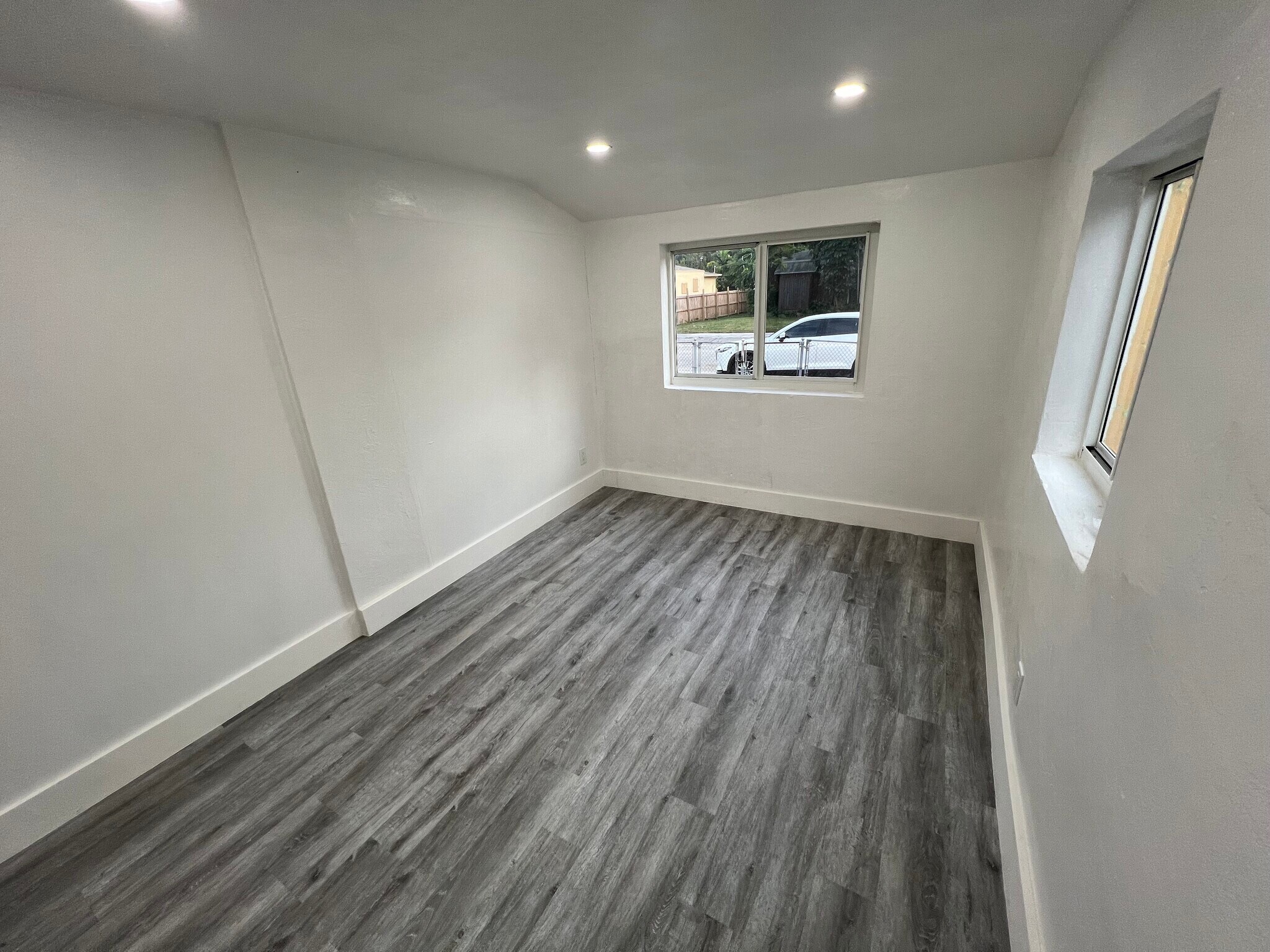 Building Photo - 925 NW 59th St