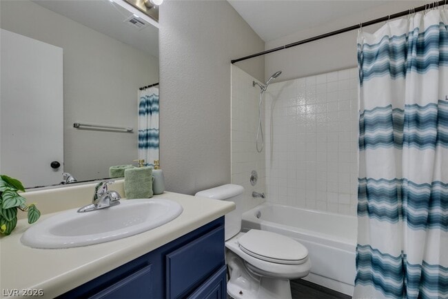 Building Photo - 810 N Sloan Ln