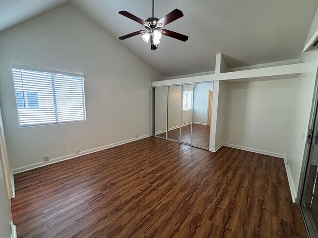 Building Photo - El Paso