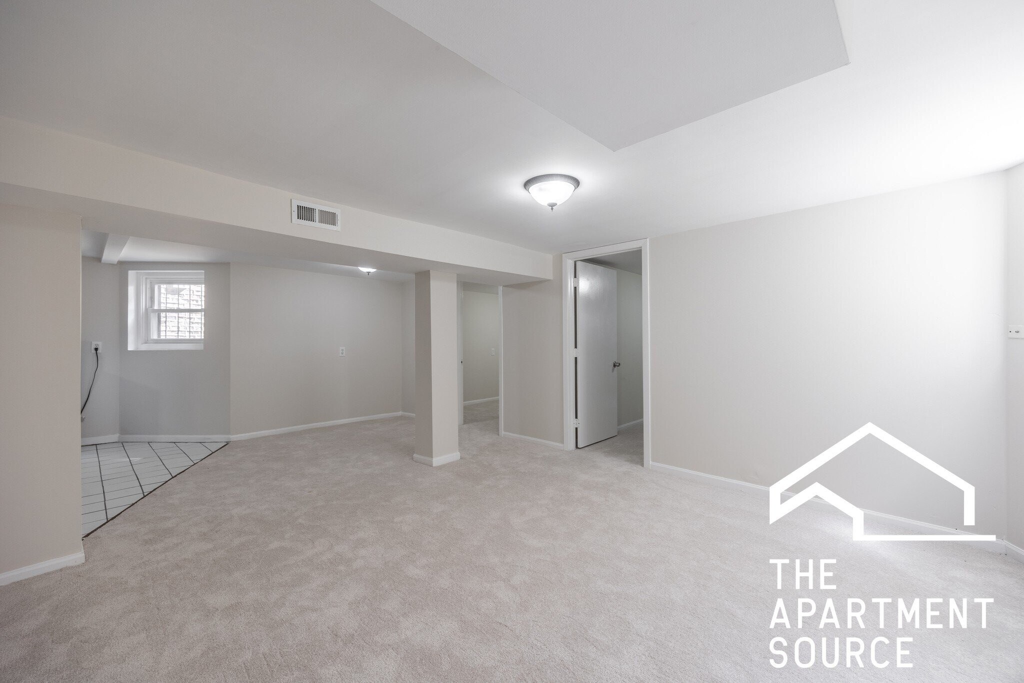 Building Photo - 2110 N Avers Ave