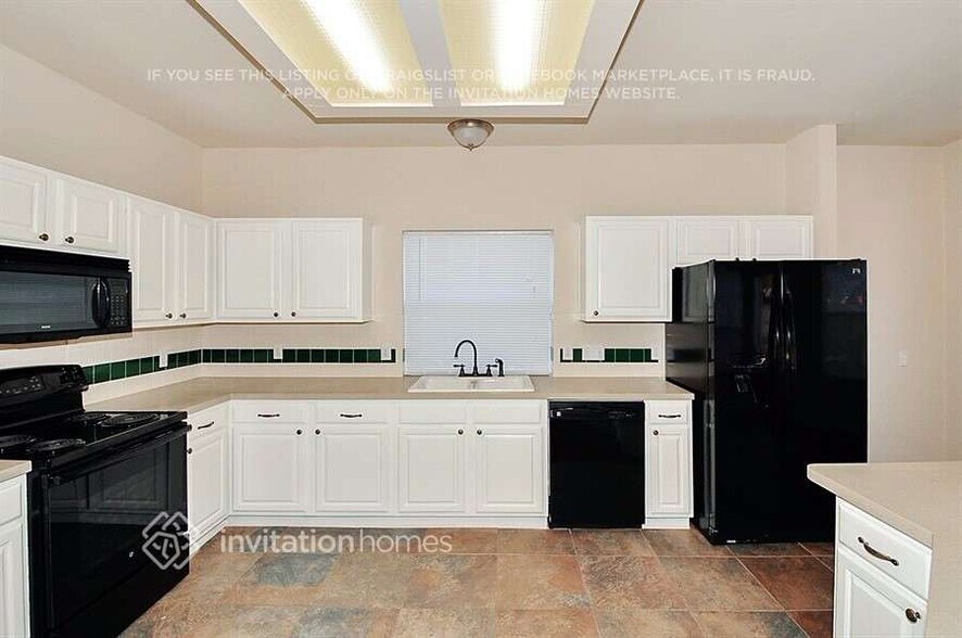 Building Photo - 2432 Telluride Dr