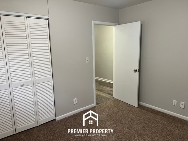 Building Photo - Newly Renovated 3-Bedroom Home for Rent in Huntsville, AL - Hardwood Floors & Fenced Backyard