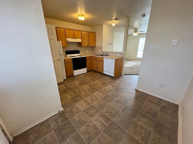 Building Photo - 4405 Abigail Dr