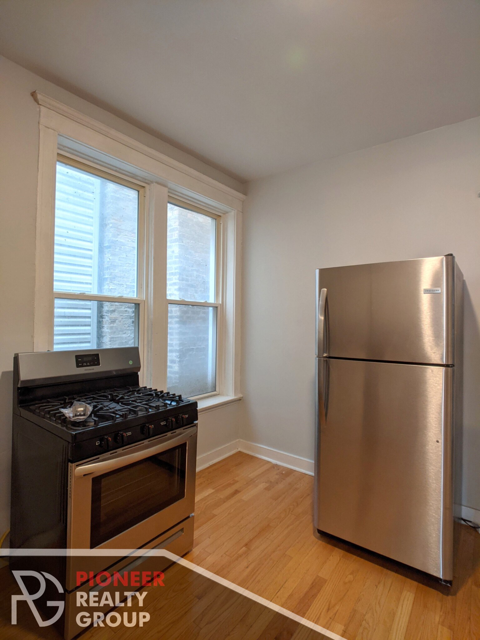 Building Photo - 3542 N Halsted St