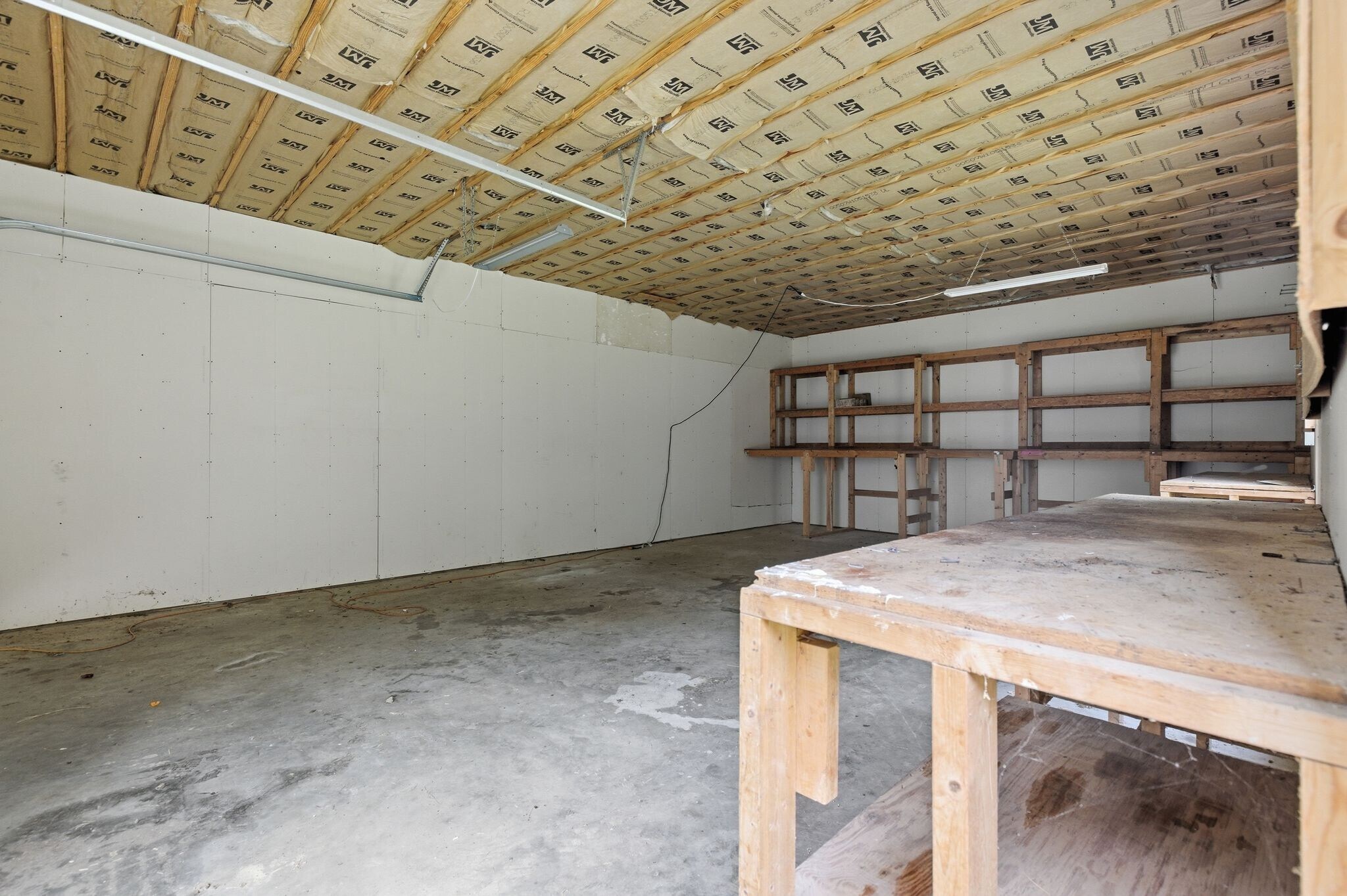 Building Photo - 123 Vivian Dr