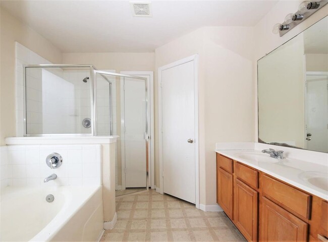 Building Photo - 1431 Penny Royal Ct
