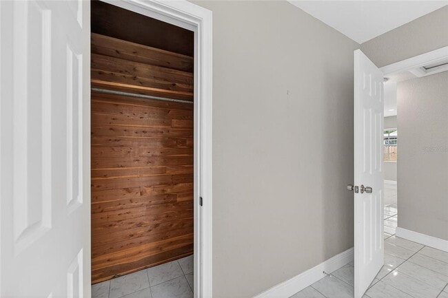 Building Photo - 4945 36th Ave N