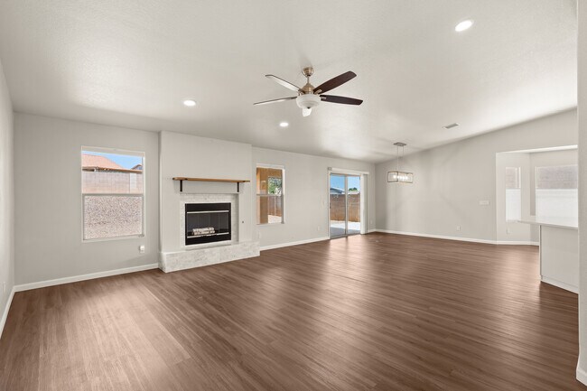 Building Photo - 2729 Cartegena Dr