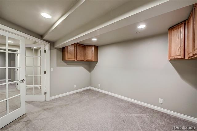 Building Photo - 953 Shadow Mountain Dr