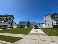 Building Photo - 40 Relda St