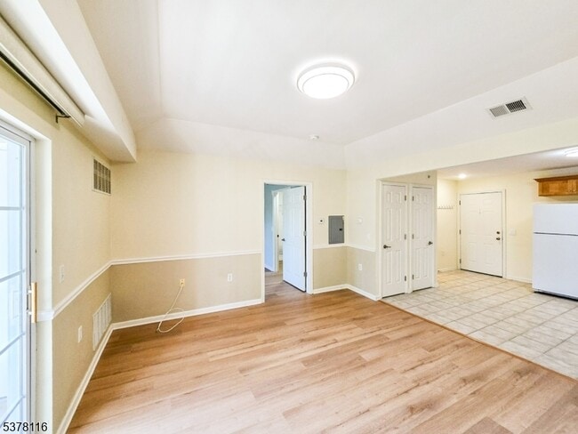 Building Photo - 61 Liddle Ave