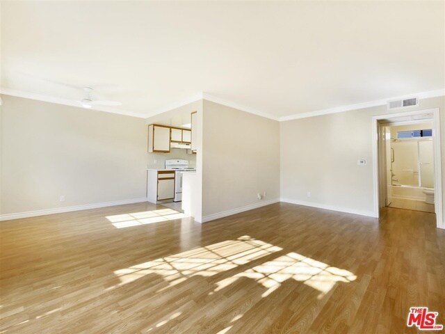 Building Photo - 618 E Magnolia Blvd