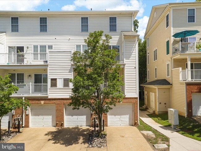 Building Photo - 12458 Liberty Bridge Rd