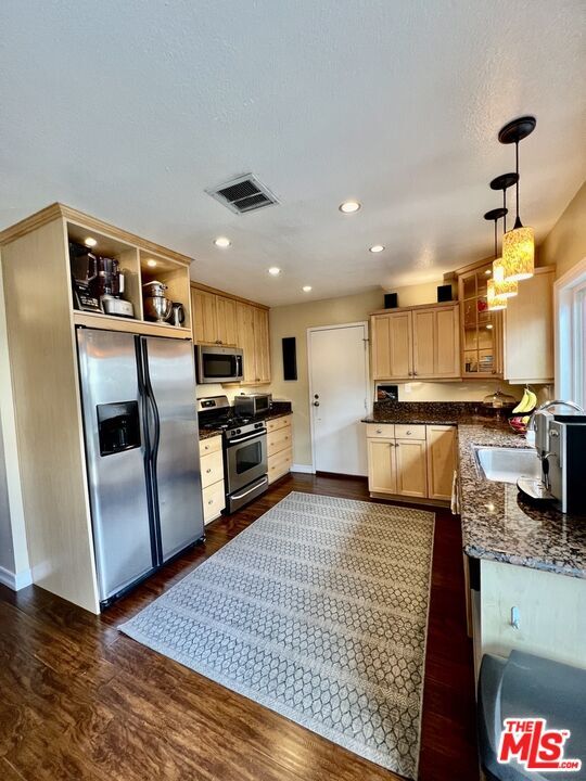 Building Photo - 27574 Rondell St