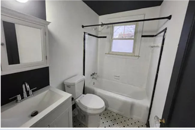 Bathroom - 18691 Hasse St