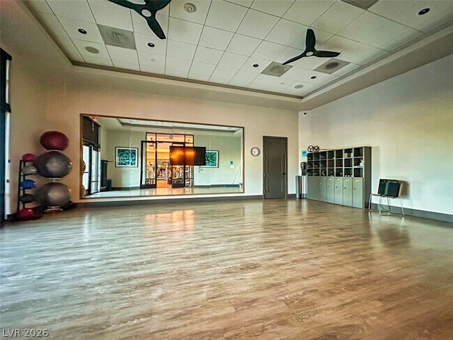 Building Photo - 6714 Desert Crimson St