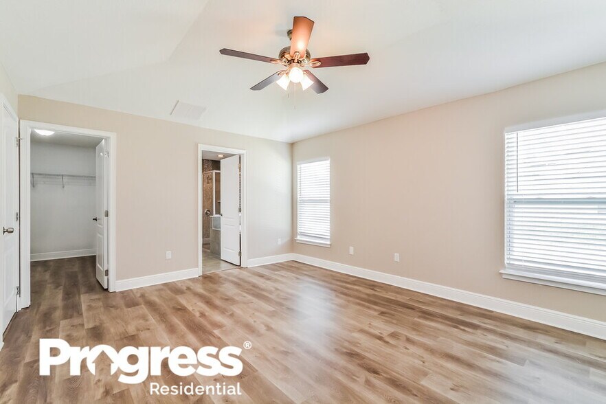 Building Photo - 463 Britten Dr