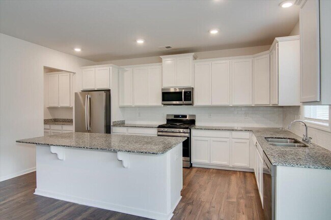 Building Photo - 6242 High Top Ln