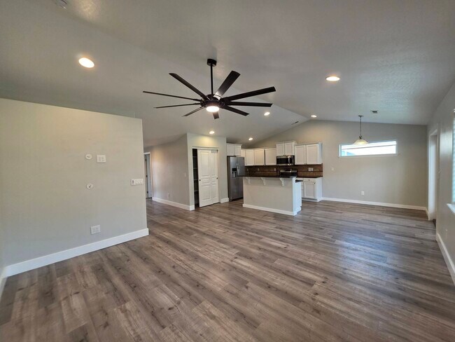 Building Photo - 6009 Pimlico Dr