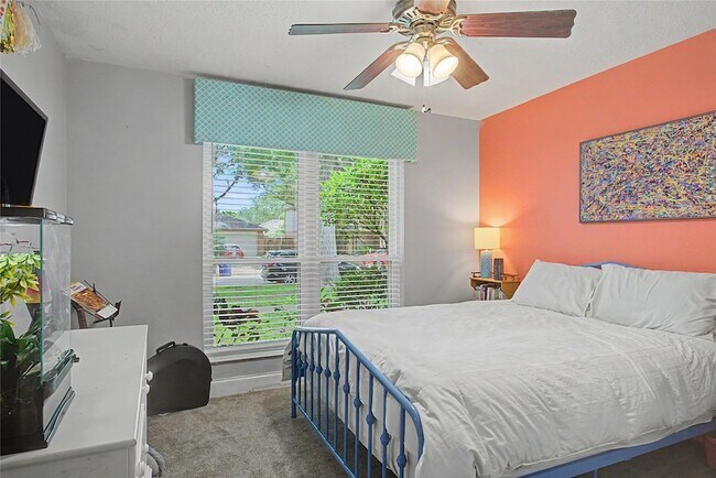 Building Photo - 1730 Oak Valley Dr