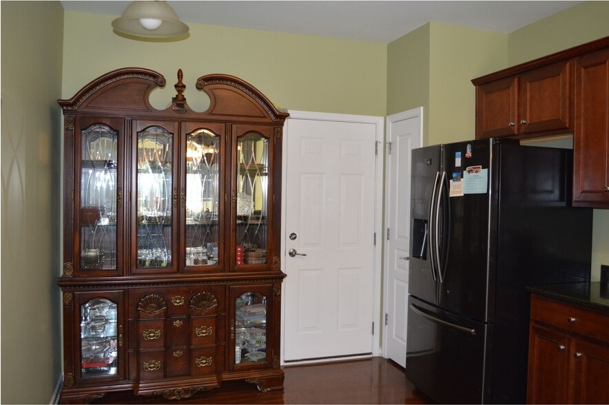 Building Photo - 16831 Dunaverty Pl