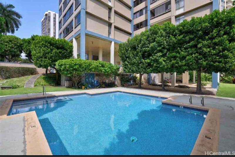 Building Photo - 2033 Nuuanu Ave