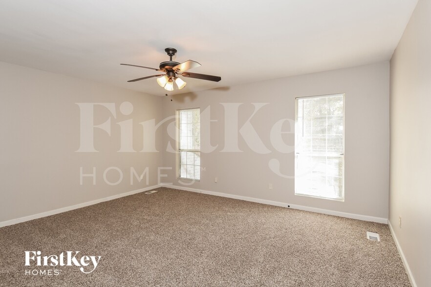 Building Photo - 6582 Wellington Square