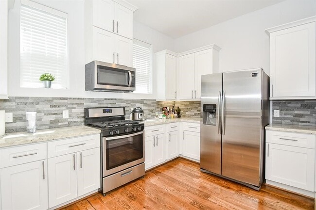 Building Photo - 703 Link Rd