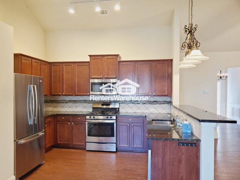 Building Photo - 4865 Roseman Trail