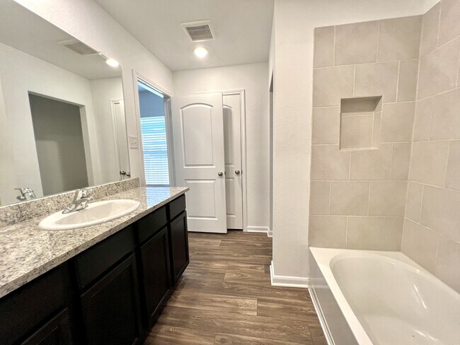 Building Photo - 4130 Trail de Paris