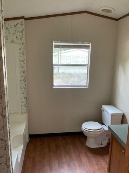 Building Photo - 1511 Bowie St