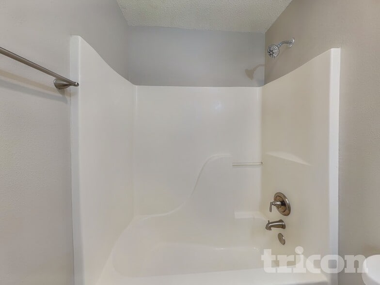 Building Photo - 643 Rocky Meadow Dr