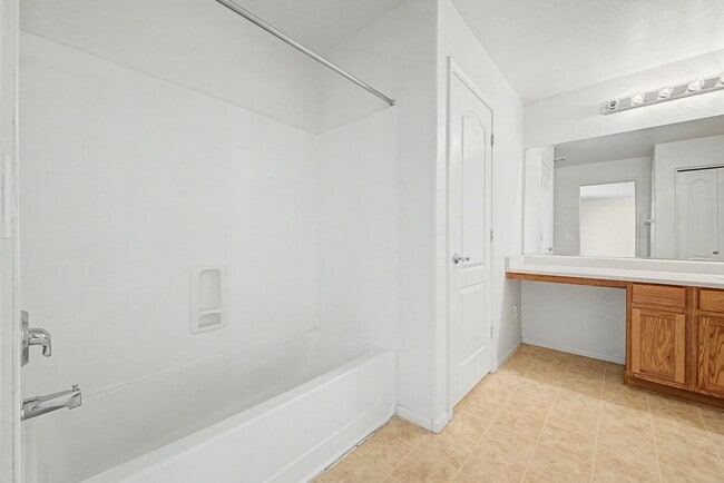 Building Photo - 41704 W Sunland Dr