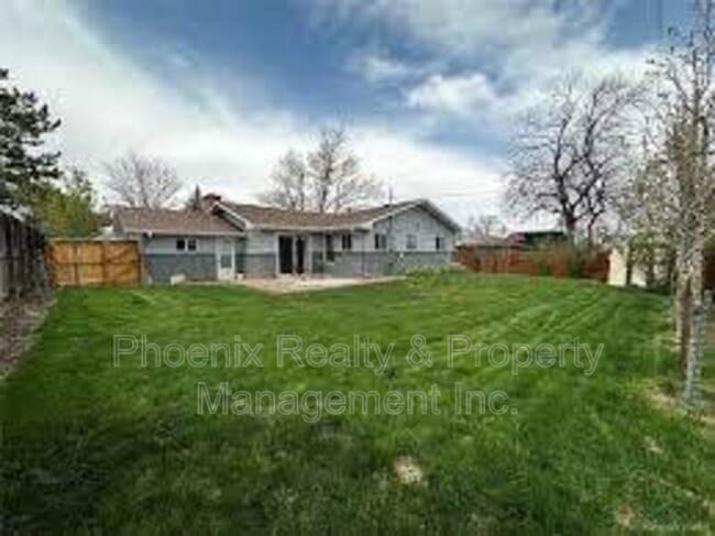 Building Photo - 4000 Darley Ave