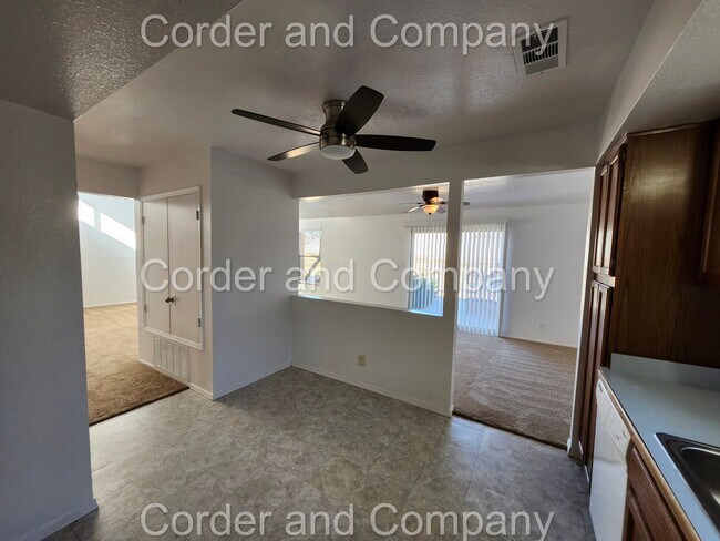Building Photo - COMING SOON Nice 3 Bedroom, 1 3/4 Bathroom, 2 Car Garage and 1,452 Sq Ft. Home in Western Hills, ...