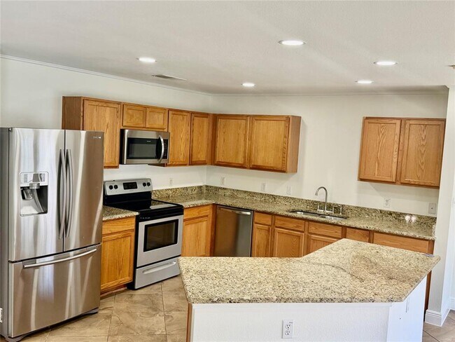 Building Photo - 11210 Kingsgate Dr