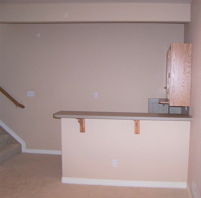 Building Photo - 2361 Craycroft Dr