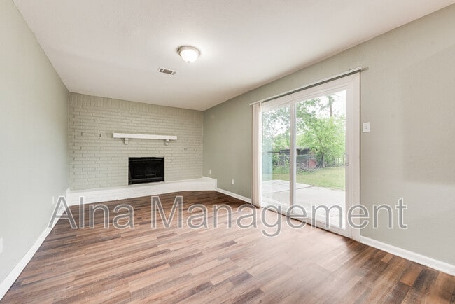 Building Photo - 3332 Mesquite Rd