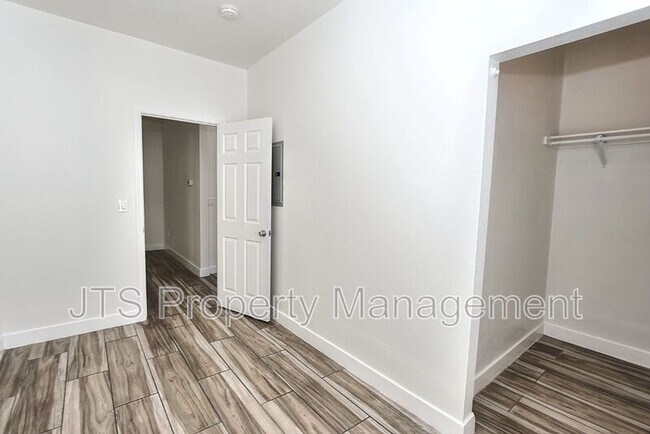 Building Photo - 1119-200 24th St