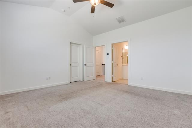Building Photo - 3925 Cresthill Dr